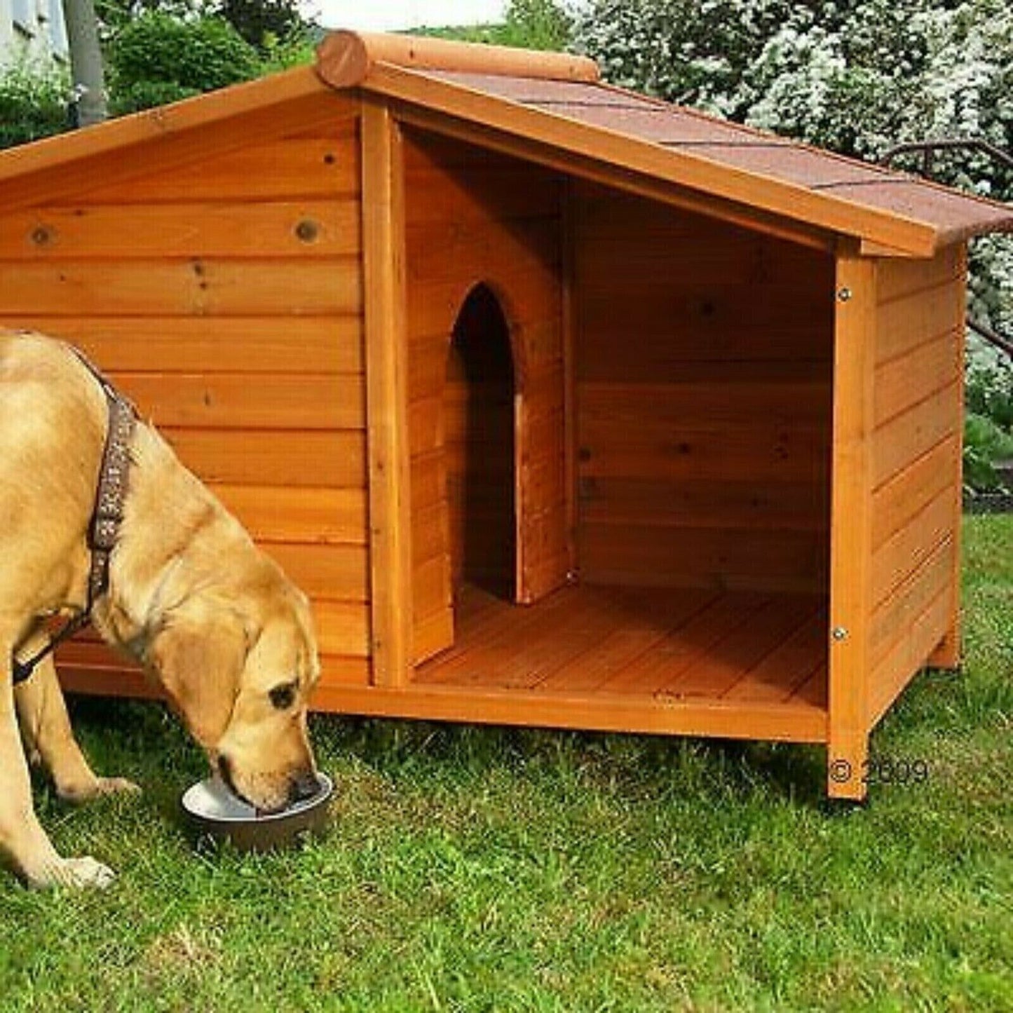 Large Wooden Dog Kennel Outdoor Pet House Winter Warm Den WeatherProof Insulated